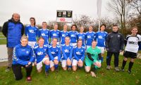 Foto: Teisterbanders vrouwen in het nieuw