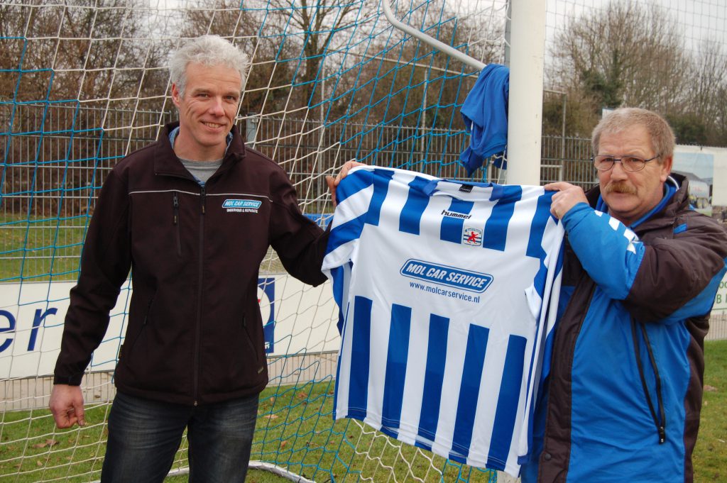 Foto: JO17-2 nieuwe shirts