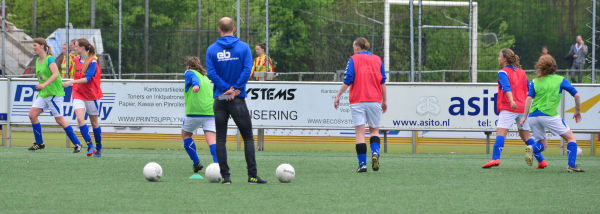 Foto: D.V.C'46 VR1 - Teisterbanders VR1