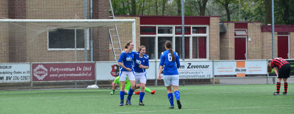 Foto: D.V.C'46 VR1 - Teisterbanders VR1