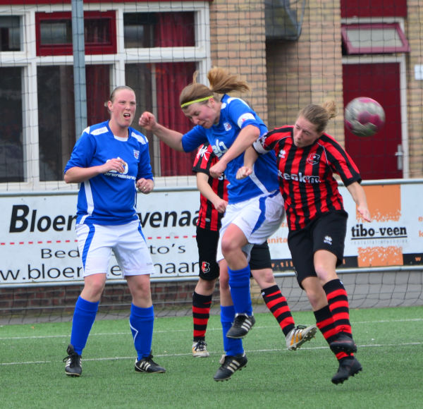 Foto: D.V.C'46 VR1 - Teisterbanders VR1